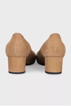 Suede shoes with braided toe