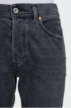 Skinny jeans with a ripped effect