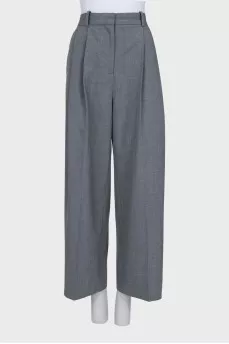Wide-leg gray trousers