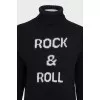 Wool sweater with contrast embroidery