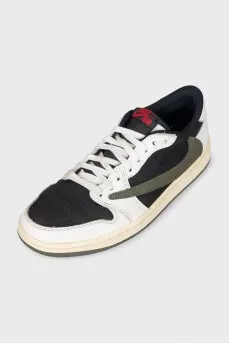 Sneakers by Jordan x Travis Scott