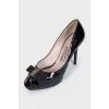Patent leather heels with a bow