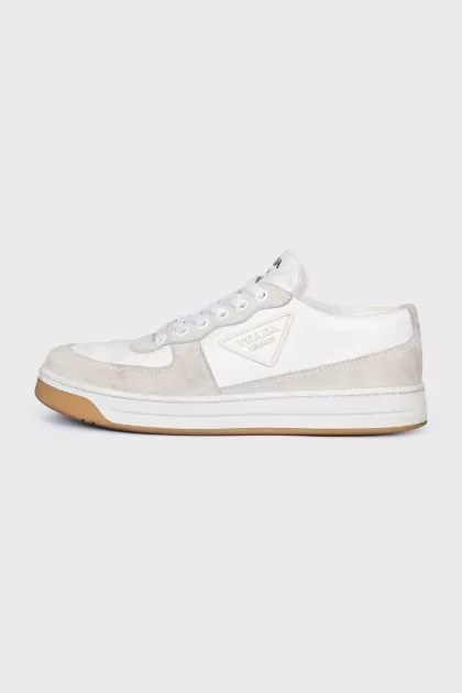 Lace-up sneakers made of leather and suede