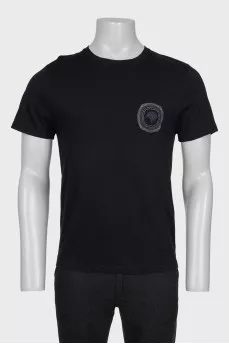 Men's black embroidered t-shirt