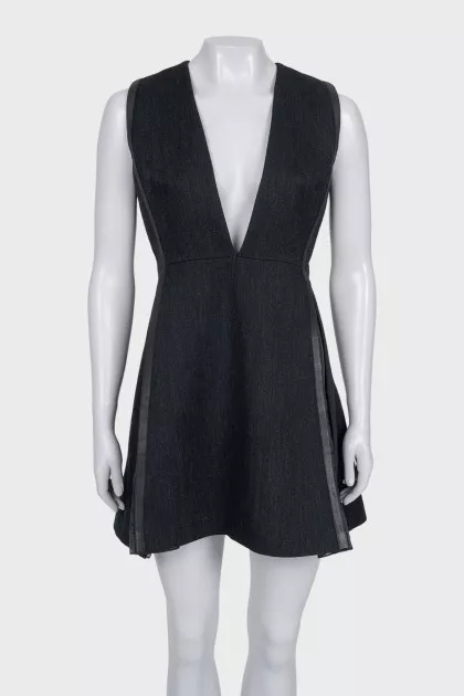 Gray sleeveless dress