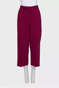 Cropped trousers with creases