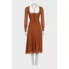 Brown dress with a white collar