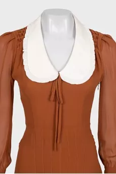 Brown dress with a white collar
