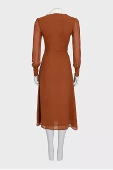 Brown dress with a white collar