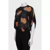 Cropped loose-fitting blouse with a print