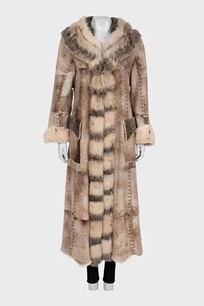 Long sheepskin coat with fur
