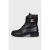 Black Wonderland leather boots
