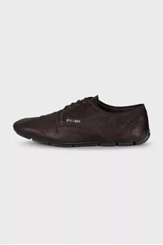 Men's brown leather lace-up shoes