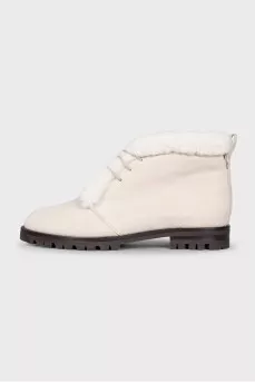 Insulated beige suede boots with tag