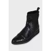 Textured leather boots with elastic bands