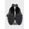 Insulated black leather boots
