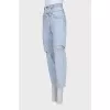 High-waisted jeans with a ripped effect