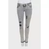 Skinny jeans with a ripped effect