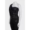 Universal top-skirt with tag