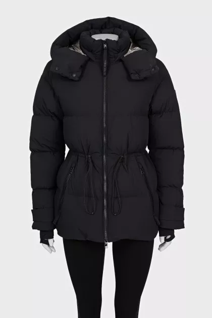 Fitted down jacket with a detachable hood