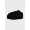 Men's black beret with tag
