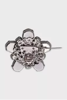 Flower-shaped brooch with crystals
