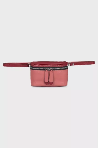 Two-tone leather bag with zipper