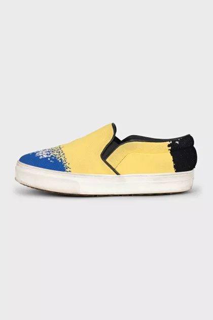 Printed textile slip-ons