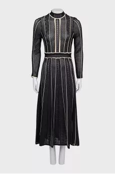 Lace dress with long sleeves