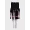 Elasticated skirt with a contrasting pattern