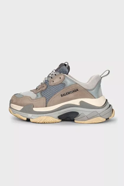 Серые кроссовки Triple S