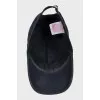 Black cap with branded embroidery