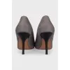 Suede pointed toe heeled shoes