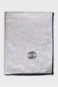 Gray cashmere and silk scarf