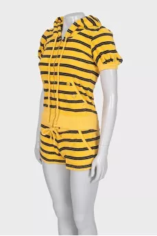 Striped hoodie and shorts suit