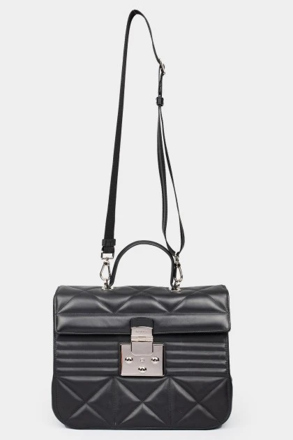 Bag on a tissue shoulder belt