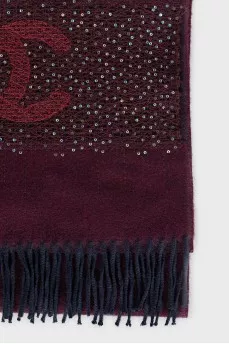 Cashmere scarf with a decorative insert