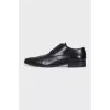 Men's shoes with raised seams