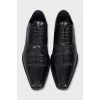 Men's shoes with raised seams