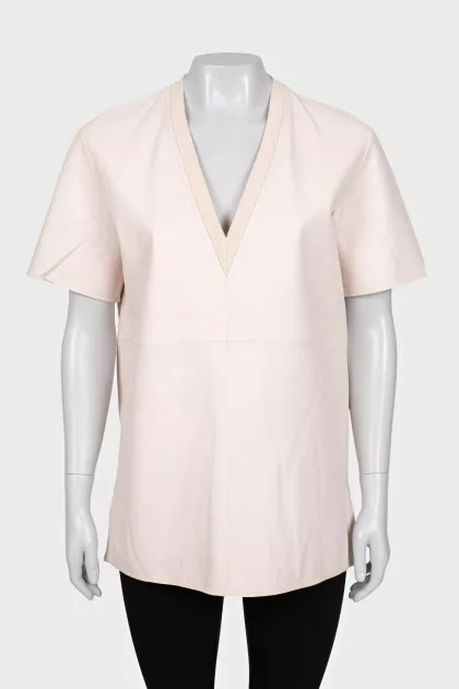 Loose-fitting leather T-shirt