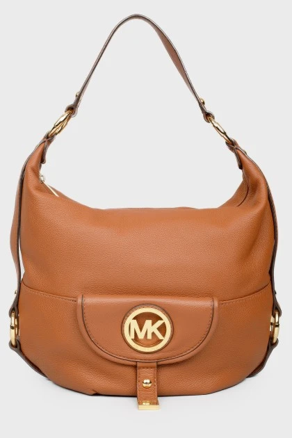 Bag on a belt with metal rings