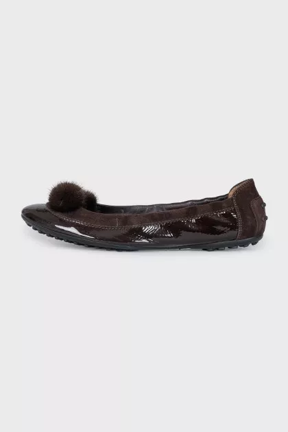 Patent leather ballet flats with pom-poms