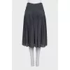 Full skirt with a zipper and button