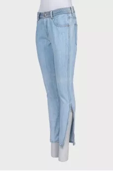 Jeans with a zipper at the bottom of the leg