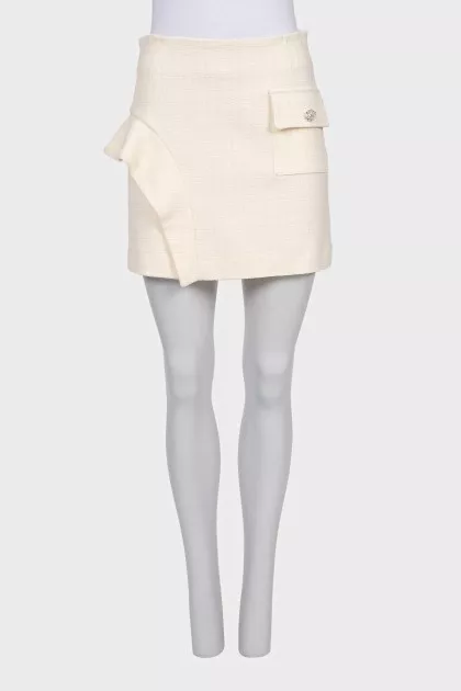 Mini skirt with frill and patch pocket