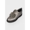 Loafers with metal beads