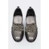 Loafers with metal beads