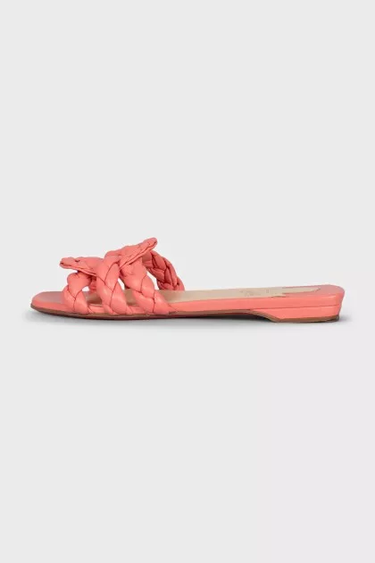 Woven leather flip-flops