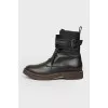 Shoes on lacing and lightning with buckle