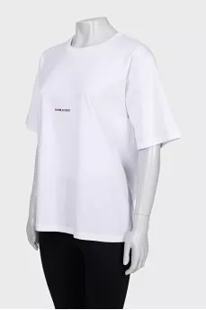 White straight T-shirt with brand logo